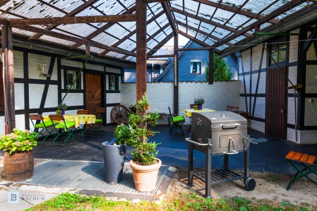 Terasse Pension Bachem
